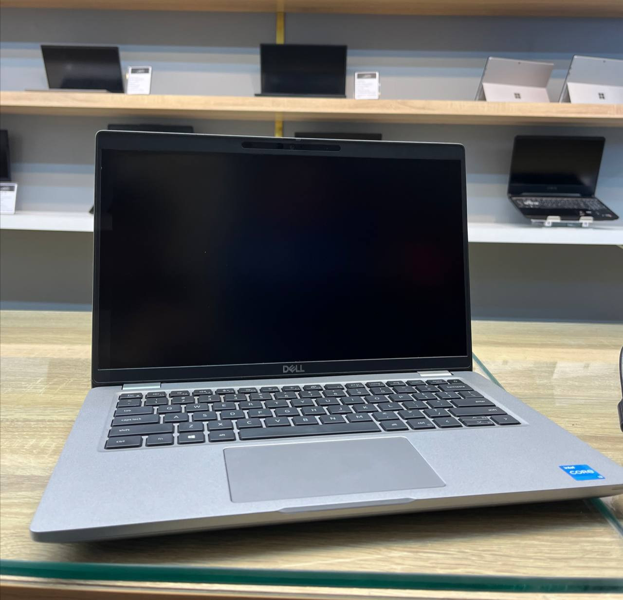 لپ تاپ کارکرده Dell Latitude 5420 I3/8/256
